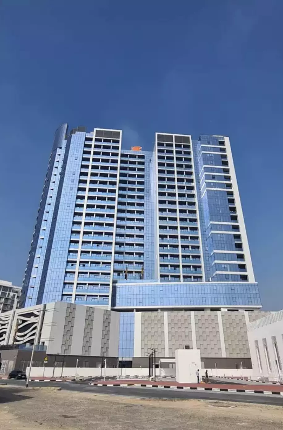 Blue Waves Tower – photo 4