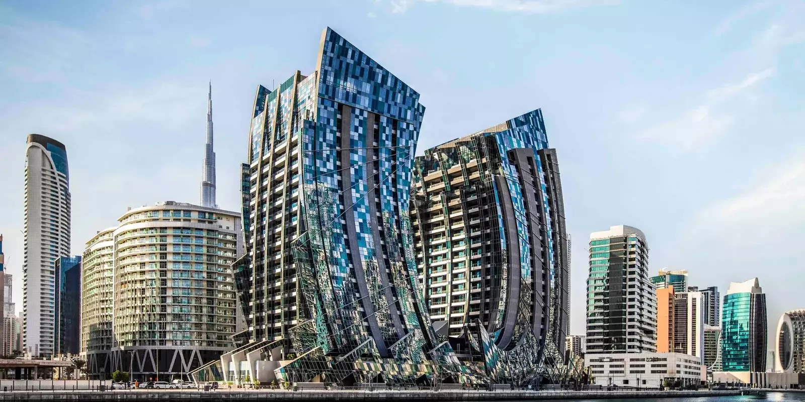 DaVinci Tower — UAE Real Estate Project
