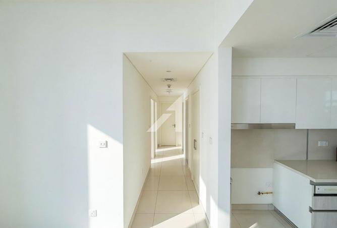 Spacious | Ready to Move In | Flexible Cheques photo 3