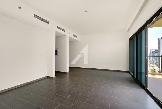 Spacious | Corner Unit | Flexible Cheques photo 3
