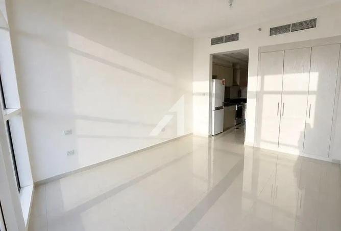 Vacant | Open View | With Balcony