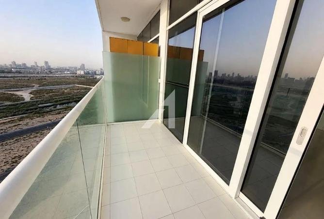 Vacant | Open View | With Balcony photo 2