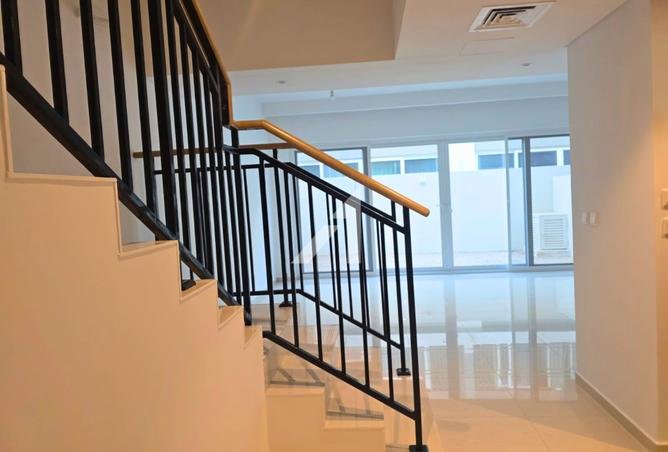 Stunning 4 Bed | Spacious Layout | Camelia
