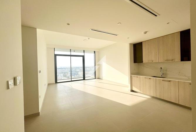 High Floor | Ready to Move In | Flexible Cheques