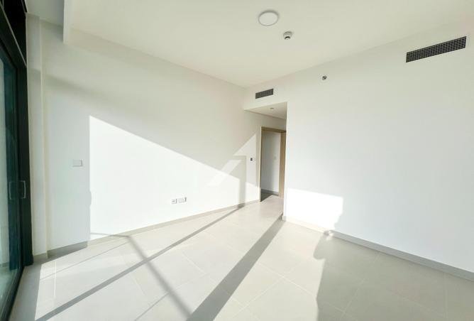 High Floor | Ready to Move In | Flexible Cheques photo 3
