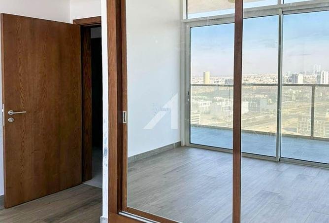 High Floor | Amazing Open View | Spacious photo 2
