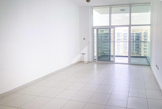 High Floor | Bright | Open View | Spacious 1BR photo 2