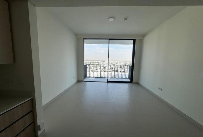 Mid Floor | Brand New | Ready to Move In photo 2