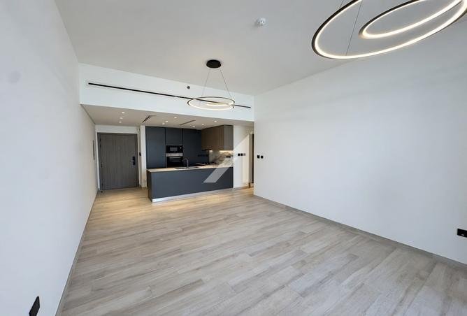 Spacious | Plus Maids room | Multiple Cheques photo 2