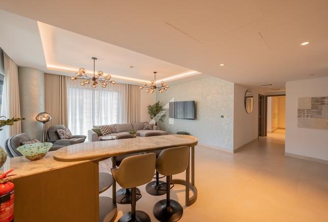 Elegant 2BR | Luxury Living | Burj Khalifa Views photo 2