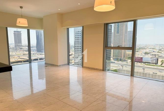 Prime DIFC | 1BR Converted to 2BR | Semi Furnished photo 2