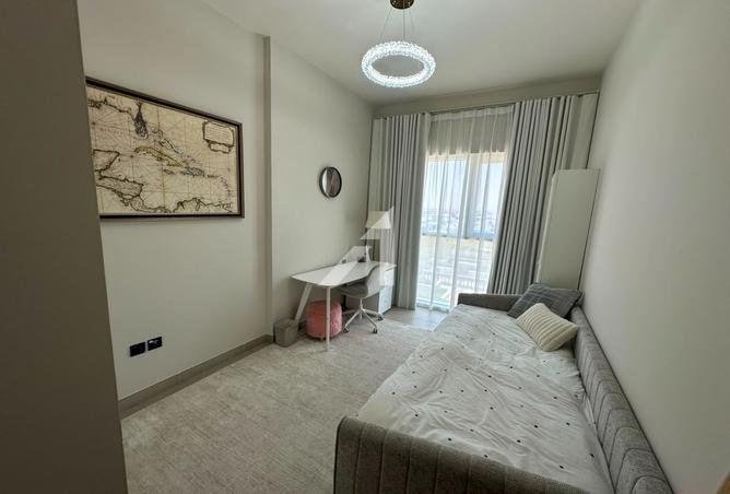 Fully Furnished | Vacant | Multiple Cheques photo 3