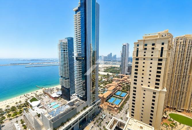 Full Sea Views I Beachfront Living I Spacious Unit photo 3