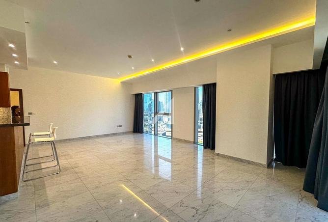 High Floor 2BR | Unfurnished | Semi-Upgraded photo 3