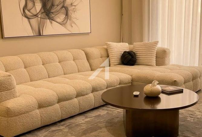 Exclusive | Luxury and Upgraded | Furnished