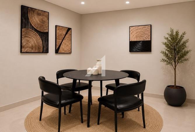 Exclusive | Luxury and Upgraded | Furnished photo 2