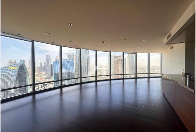 Vacant | Unfurnished | DIFC & Sea View