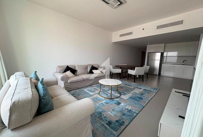 Vacant | Furnished | Zabeel View photo 3