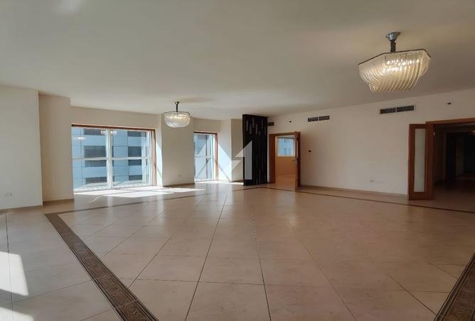Bright & Spacious | Dusit Thani SZR | Chiller-Free photo 3