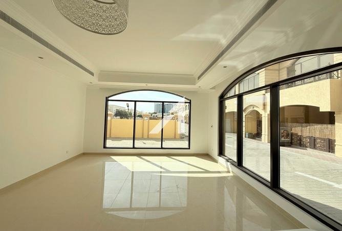 Standalone Villa|Corner|Lovely Community|Exclusive photo 3
