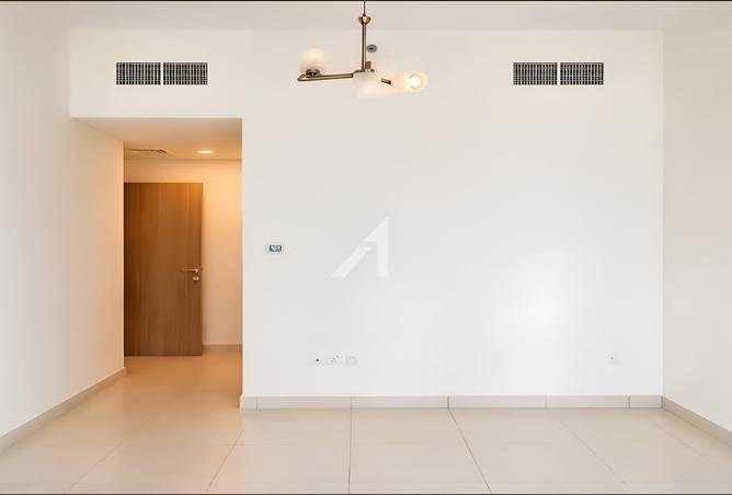 Chiller Free | Luxurious 2BR | Multiple Options photo 2