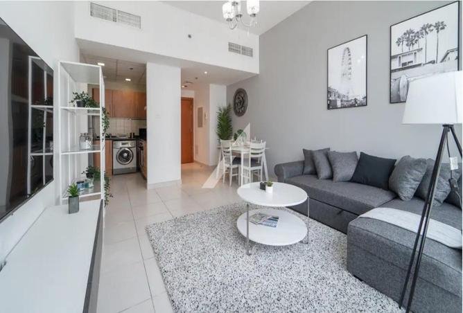 Fully Furnished | Upgraded | Vacant From September photo 3