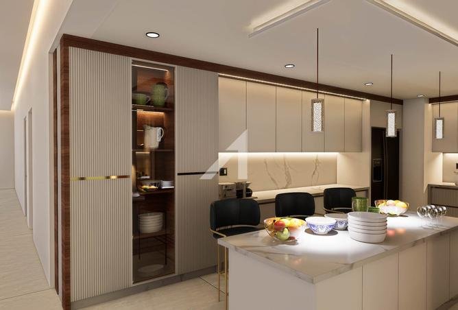 Upgraded | 5 Bed Plus Guestroom | Prime Address