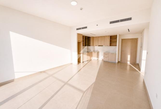 Brand New | High floor | Bright Unit photo 2