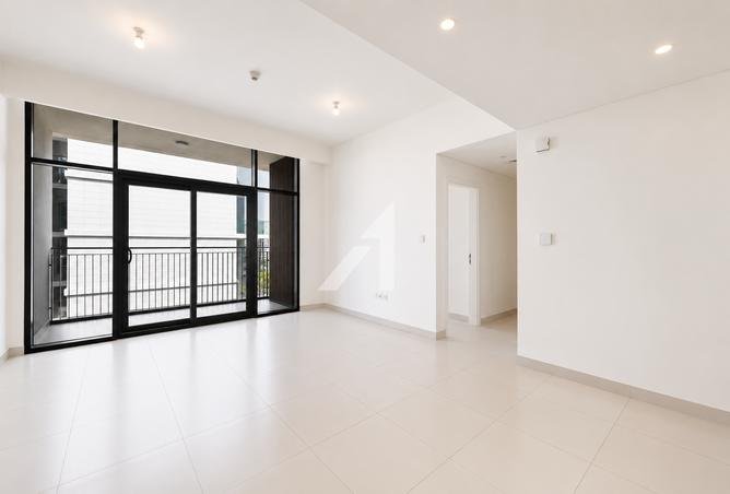 Vacant | Community View | High Floor