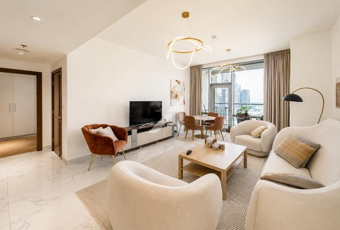 High End Furnishings |Canal View| Vacant | Balcony photo 2