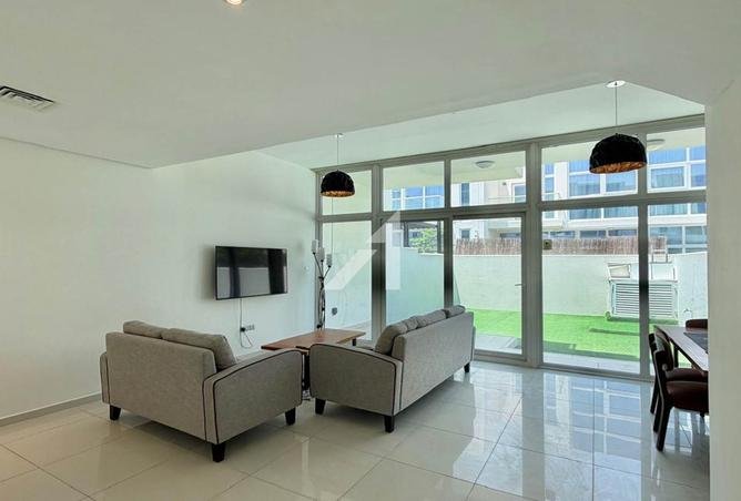 Furnished 2BR Villa | Private Garden | Spacious photo 2