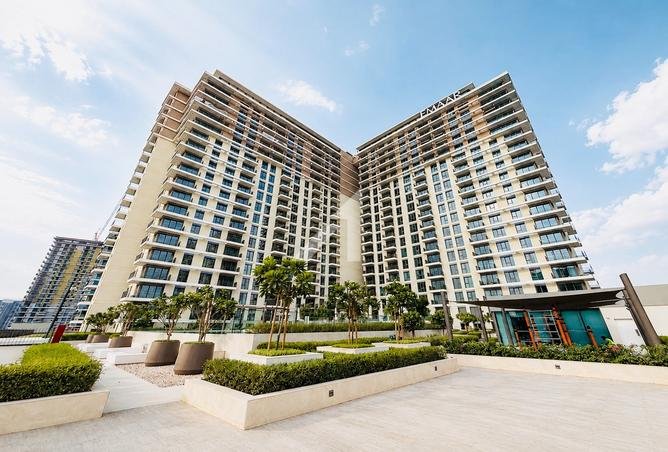 Vacant | High Floor | Multiple Cheques