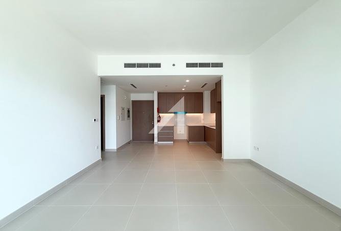 Vacant | High Floor | Multiple Cheques photo 3