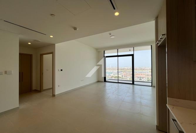 Brand New | Mid Floor | Ready to Move In photo 3