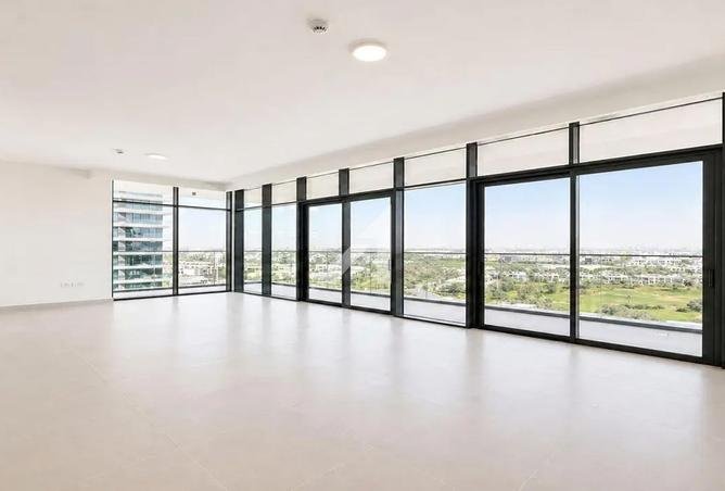 High Floor | Full Golf Course View | Spacious