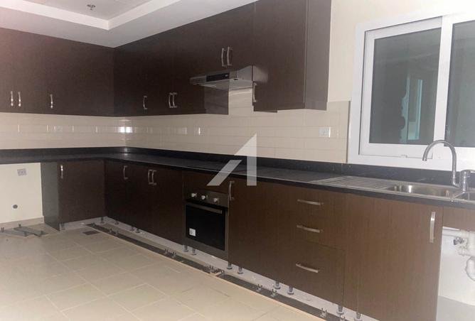 High Floor | Spacious 2BR | Prime Location | photo 3