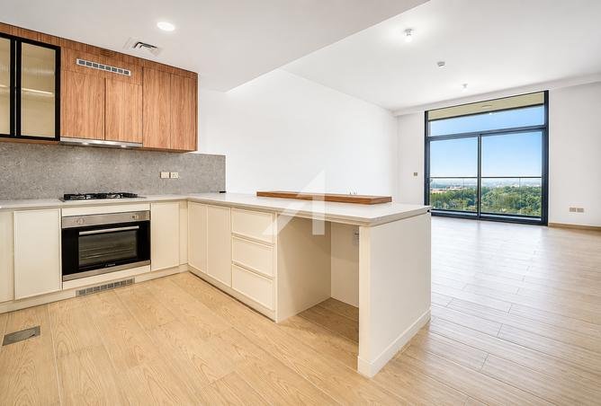 Exclusive | Full Park View | Spacious photo 2
